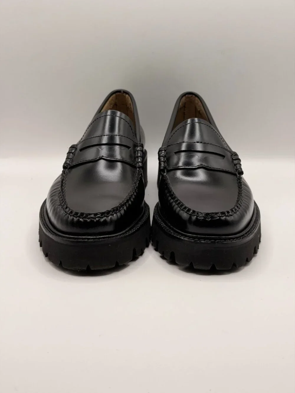 G.H. Bass Womens Whitney Weejuns Black Leather Penny Loafer Sz 10 M
